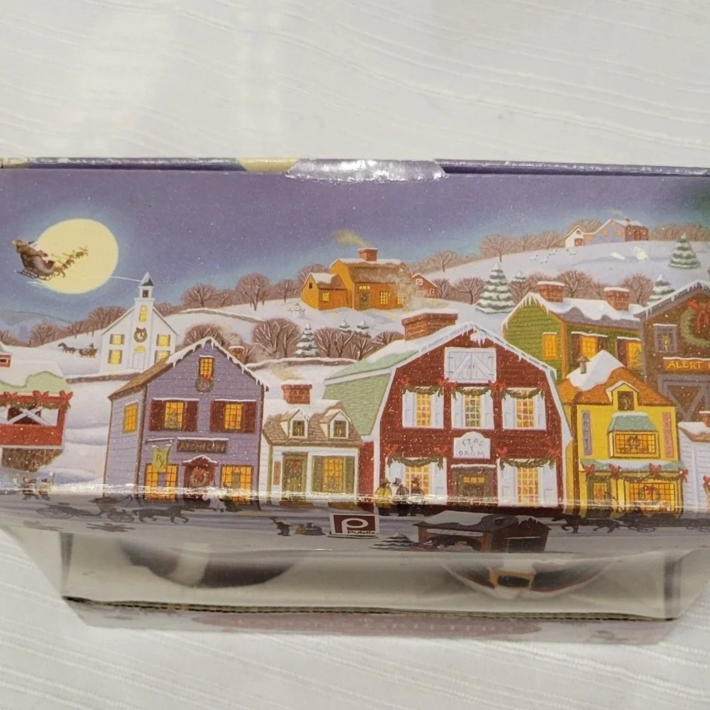 Vintage 2000 Publix Seasons Greeters Santa Mrs Claus Salt & Pepper Shakers Boxed